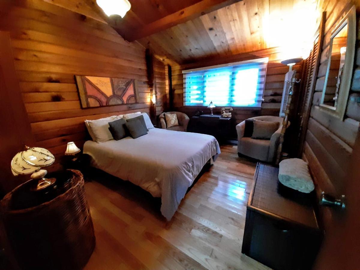 Chambre bord de l'eau oka Extérieur photo